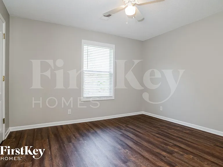 16036 S Avalon St — Photo 11