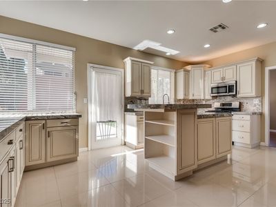 2245 Juniper Berry Dr, Las Vegas, NV, 89134