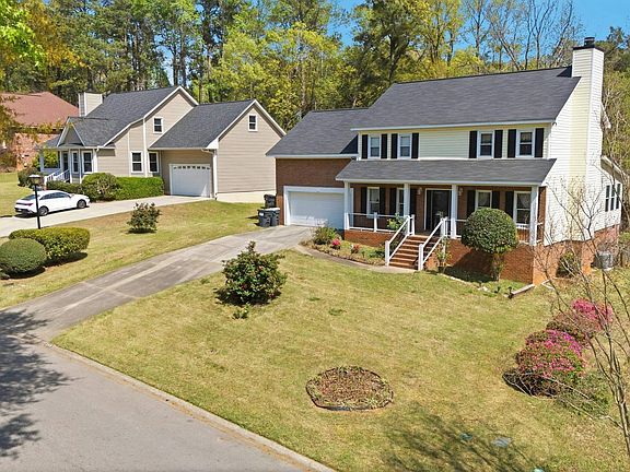 3rd image of 259 Hillsborough Rd