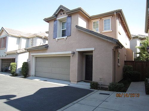 2nd image of 9077 Cortina Cir