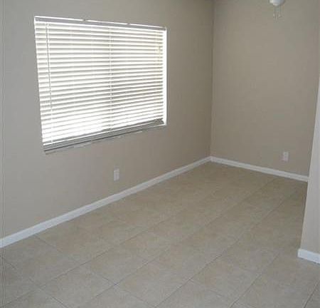 4th image of 4616 Poinciana St APT 2