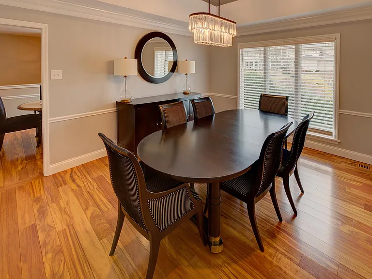 10490 Frontenac Woods Ln — Photo 13