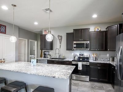 8445 N 61st Ln, Glendale, AZ, 85302