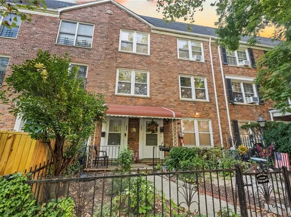 496 Clinton St, Brooklyn, NY 11231