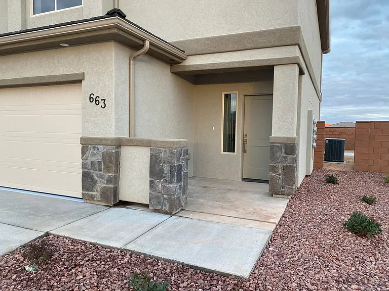 663 S Malorie Way — Photo 3