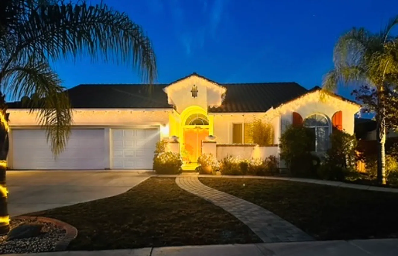 4 bed, 2498 sqft, $6,500 — Photo 2