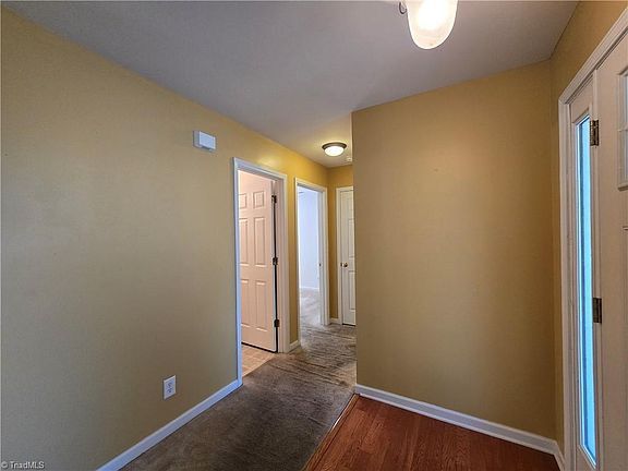 3rd image of 1208 Waterlyn Dr