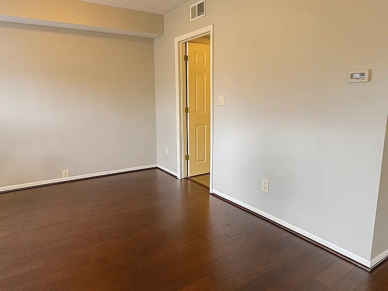 1357 Turner St — Photo 16