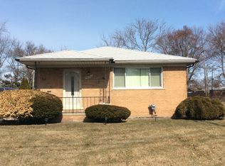 18145 Toepfer Dr, Eastpointe, MI 48021