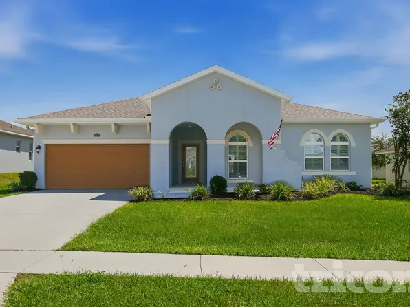 37028 Scenic Pine Dr, Grand Island, FL 32735