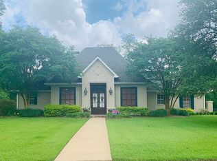 3837 Rue Left Bank, Alexandria, LA 71303