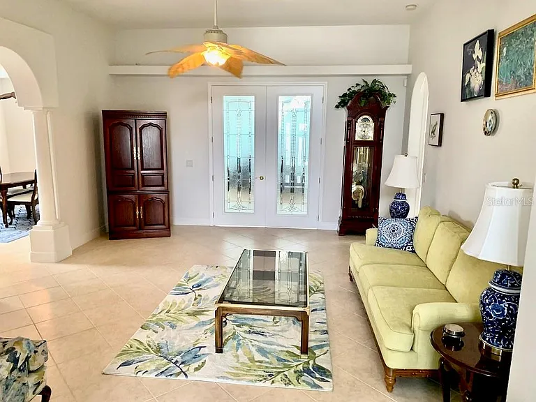 24312 Westgate Blvd — Photo 6