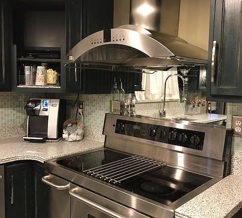4th image of 7635 Hickorywood Dr
