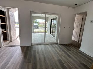 2811 SE 15th Pl APT 101, Cape Coral, FL 33904
