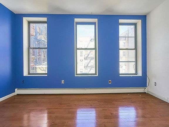 4th image of 153 E 108th St APT 3