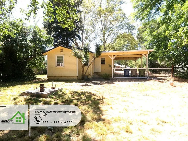 5401 Rosswood Ln — Photo 14