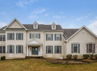 11 Carmen Ln, Flemington, NJ 08822