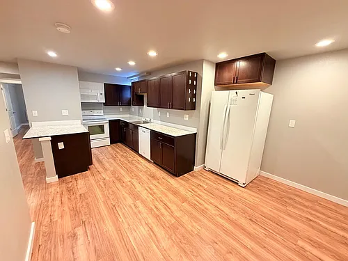 4203 Sunnyside Blvd #B Photo 1 4203 Sunnyside Blvd #B Photo 1