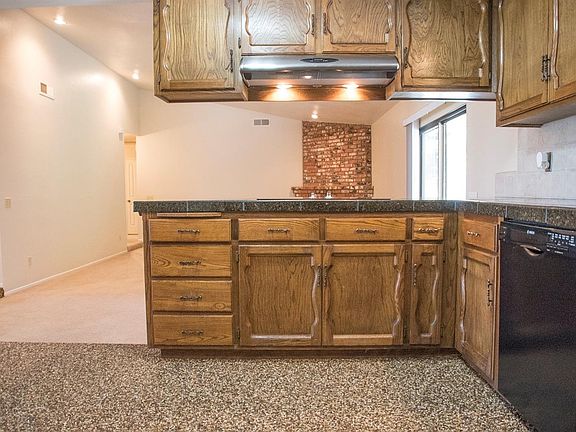 5th image of 2427 E Vassar Dr
