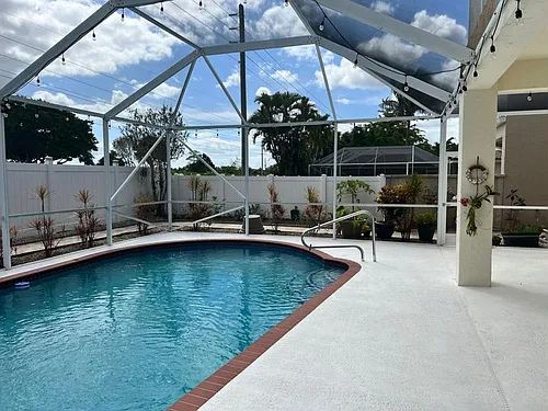 18280 Coral Isles Dr Photo 1