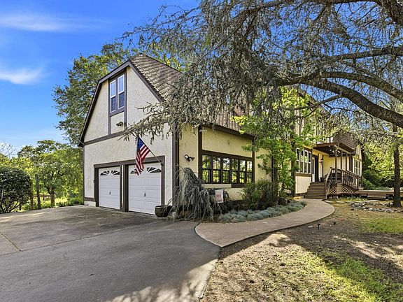 3rd image of 1790 Deer Valley Rd