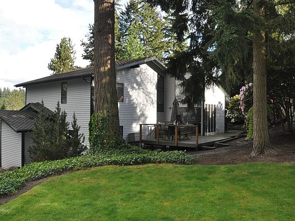 4th image of 17907 NE 19th Pl