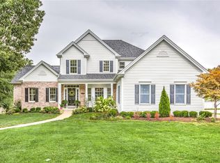 12437 Nicholas Ln, Saint Louis, MO 63131