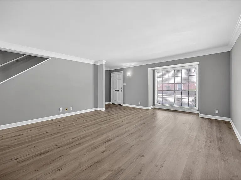 2109 Lander Ln #79 — Photo 7