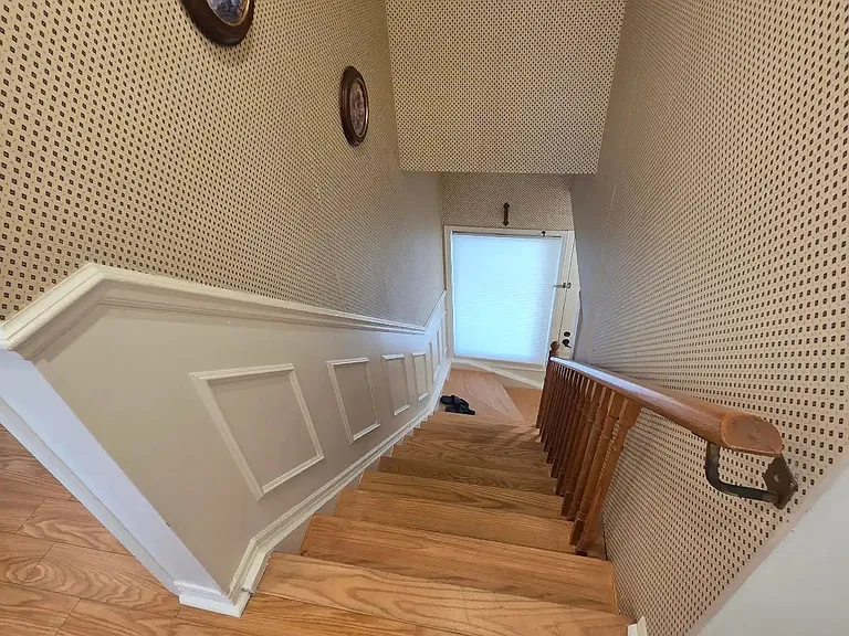 309 Harewood Blvd #UPPER — Photo 4