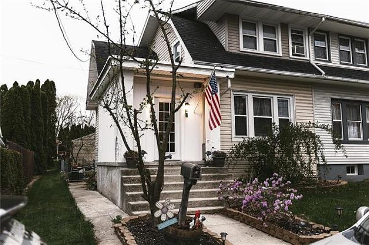 1st image of 53 Berks St