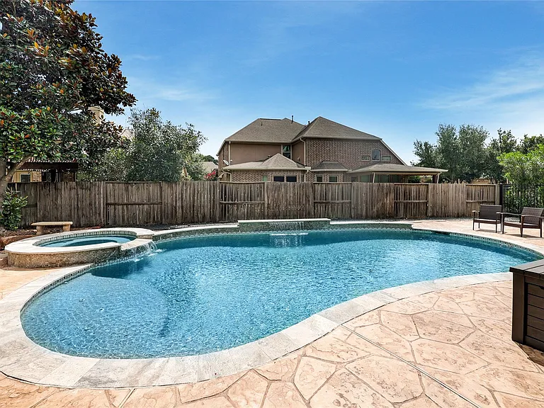 9614 Blackberry Terrace Dr — Photo 2