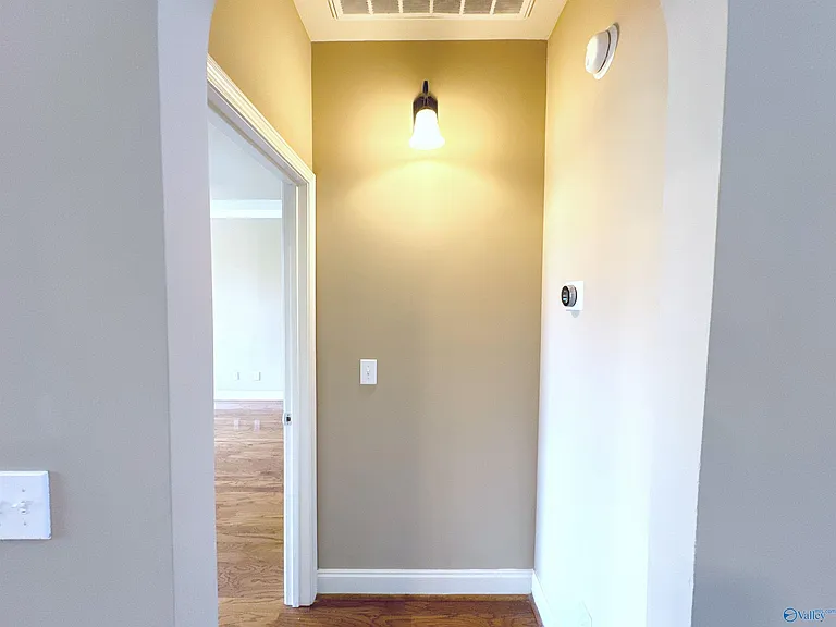 126 Windridge Way SW — Photo 22