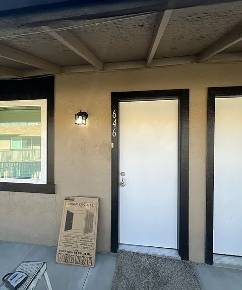 646 S Dayton St — Photo 1
