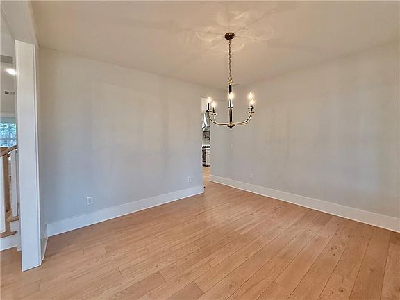 5th image of 301 Eminence Peak