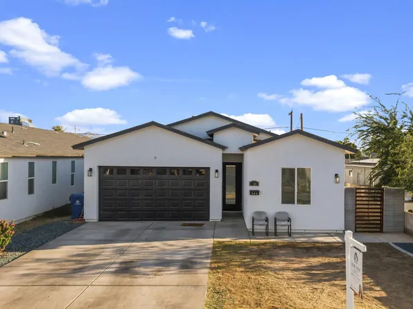 209 E KINDERMAN Drive, Avondale, AZ 85323