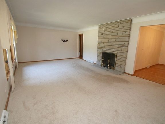 3rd image of 1051 Belwood Dr