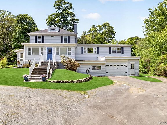 3rd image of 48 Forest Avenue