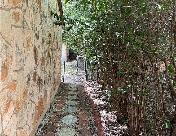 244 W Hermosa Dr — Photo 16