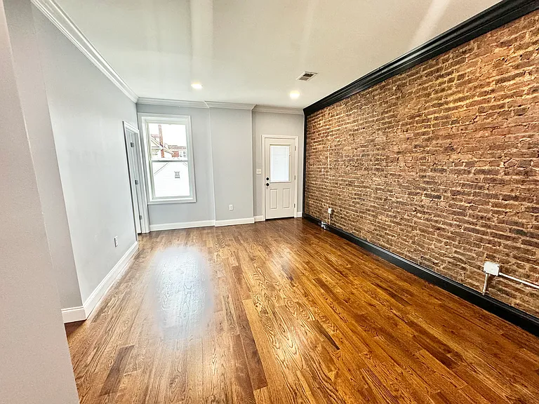 224 Niles St #2 — Photo 4