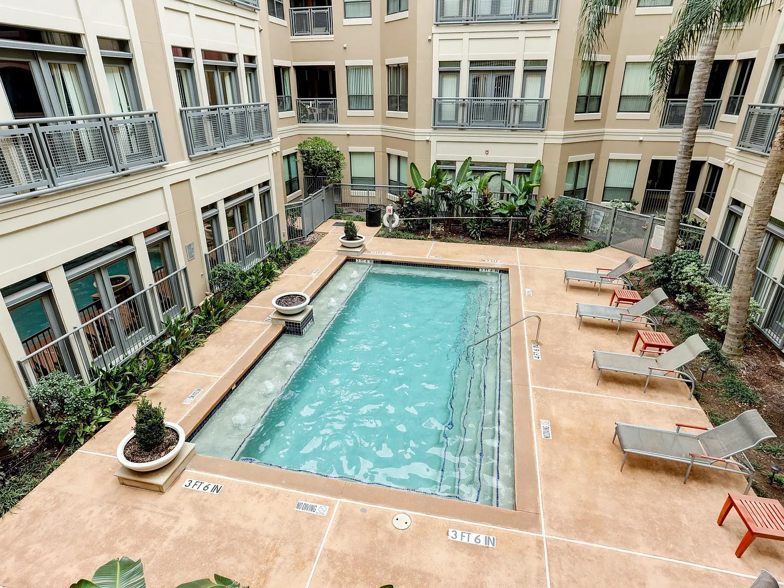 2 bed, 2.0 bath, 1231 sqft, $2,500 — Photo 3
