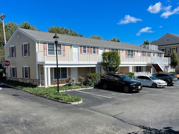 9 Main St #0B-3BA-4324SQFT