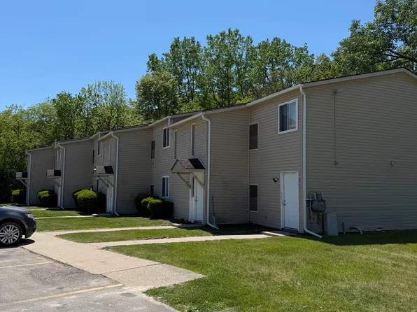 9095 Harper St, Linden, MI 48451