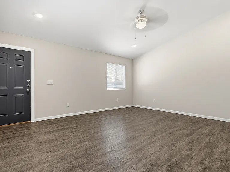 8761 Lawson St #4 — Photo 21