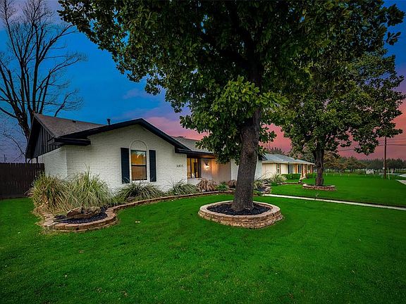 2nd image of 3811 Oak Arbor Dr