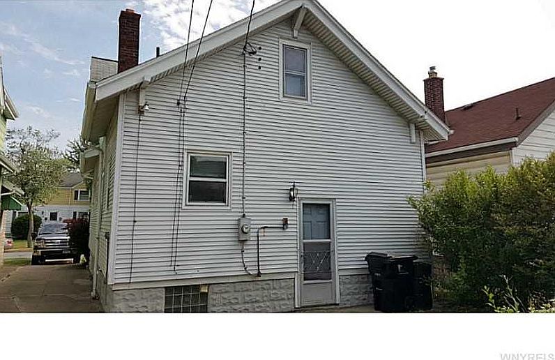 2nd image of 189 Henderson Ave