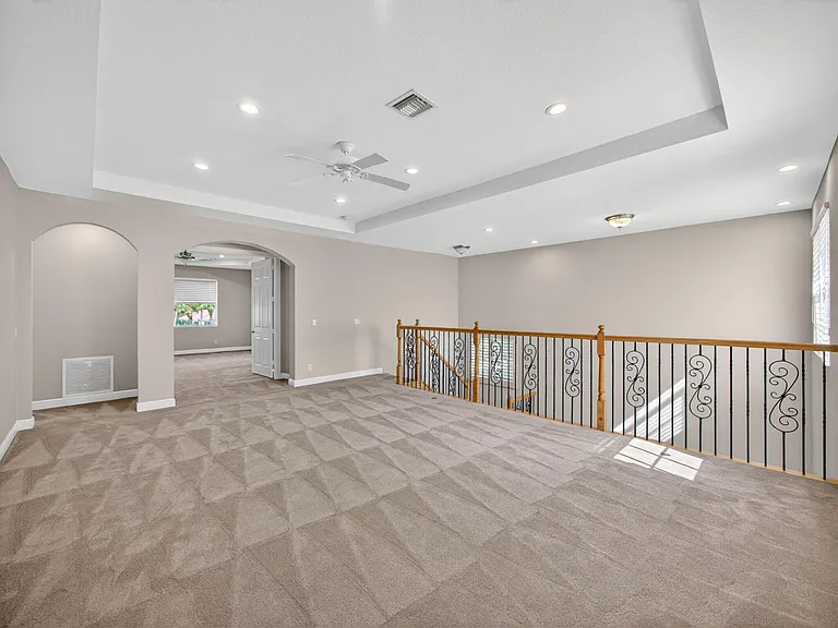 12054 Aviles Circle Palm — Photo 24