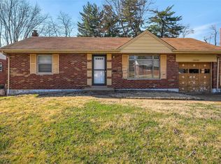 10111 Shapfield Ln, Saint Louis, MO