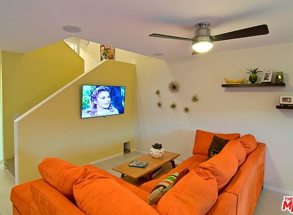 5th image of 325 S Calle Jasmin