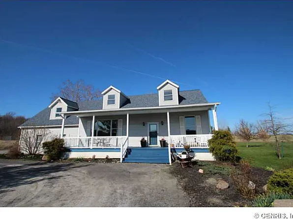 5690 Rossier Rd, Canandaigua, NY 14424