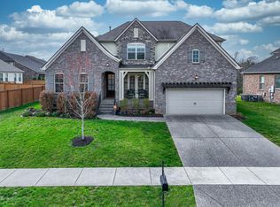 742 Burgess Dr, Goodlettsville, TN 37072